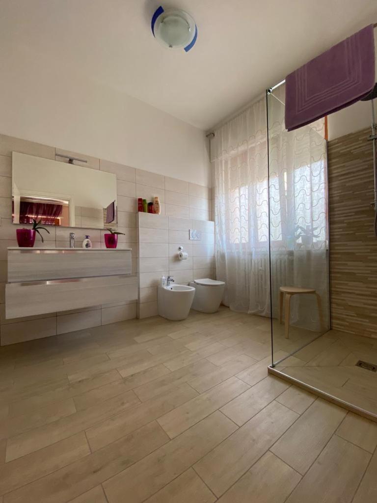 Casa Delle Orchidee Hotel Alba  Ruang foto