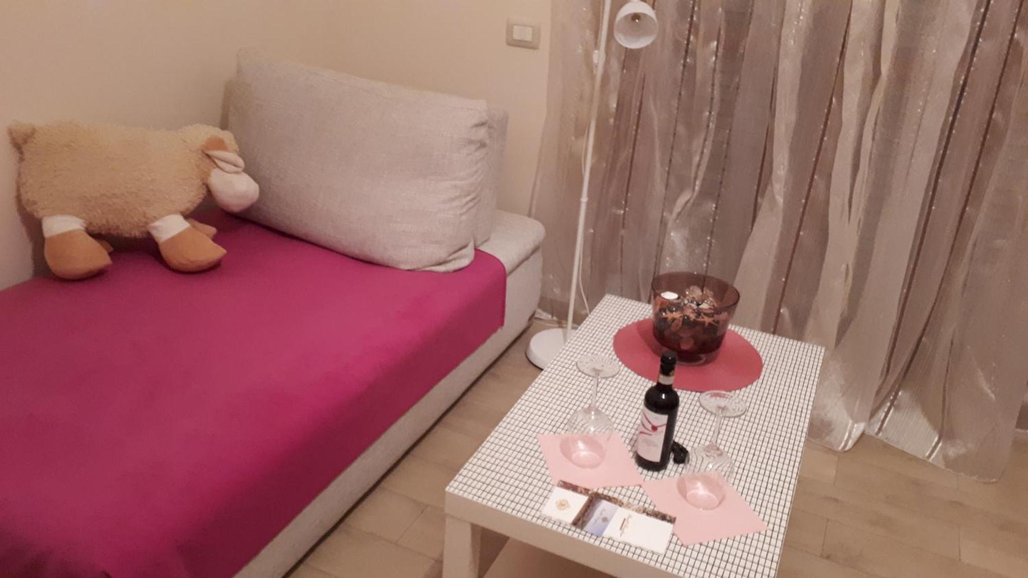 Casa Delle Orchidee Hotel Alba  Ruang foto