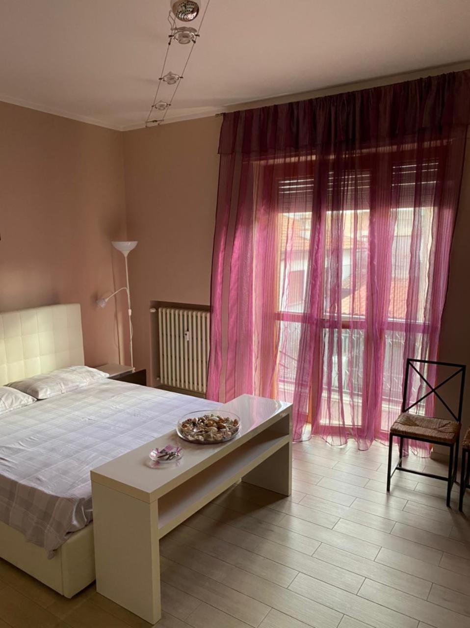 Casa Delle Orchidee Hotel Alba  Ruang foto
